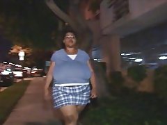 Lehibe mainty bitch no fucked sy eats cumload