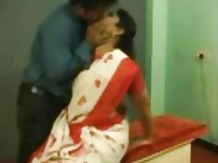 Indiana nenitoa ny fananana firaisana ara-nofo amin'ny toeram