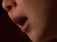 Tovovavy roa sy lehilahy iray fuck raha ny hafa jereo